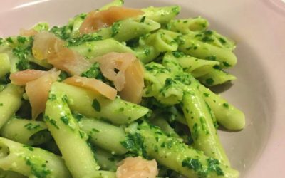 Pasta al pesto di rucola e salmone